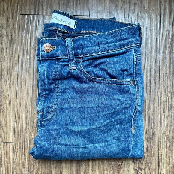 Madewell Mid-Rise Roadtripper Authentic Jeans (26) - Picture 9 of 9